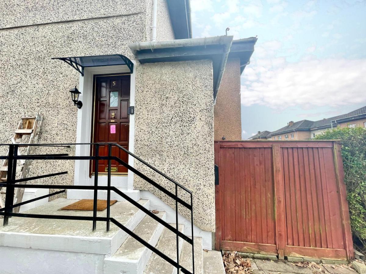 Cardonald Central Глазгоу Екстериор снимка